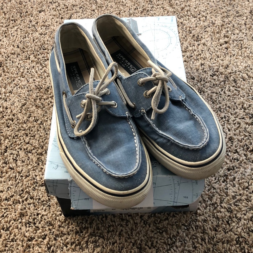 Sperry Bahama style boat shoes